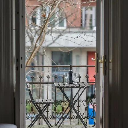 Venus - Broadway I Budapest