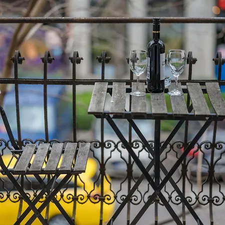 Venus - Broadway I * Budapest