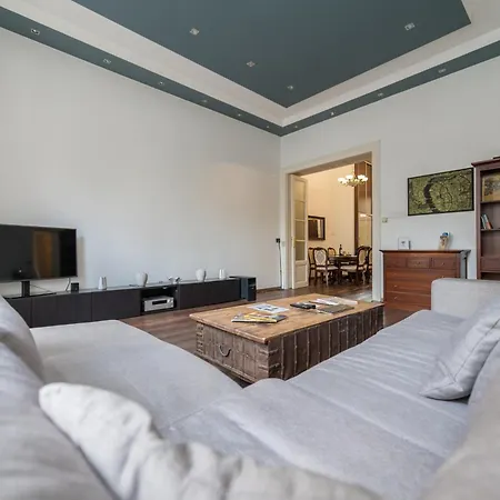 Venus - Broadway I Apartment